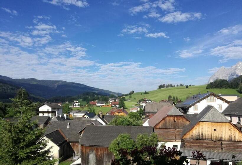 פנסיון Lasserhof