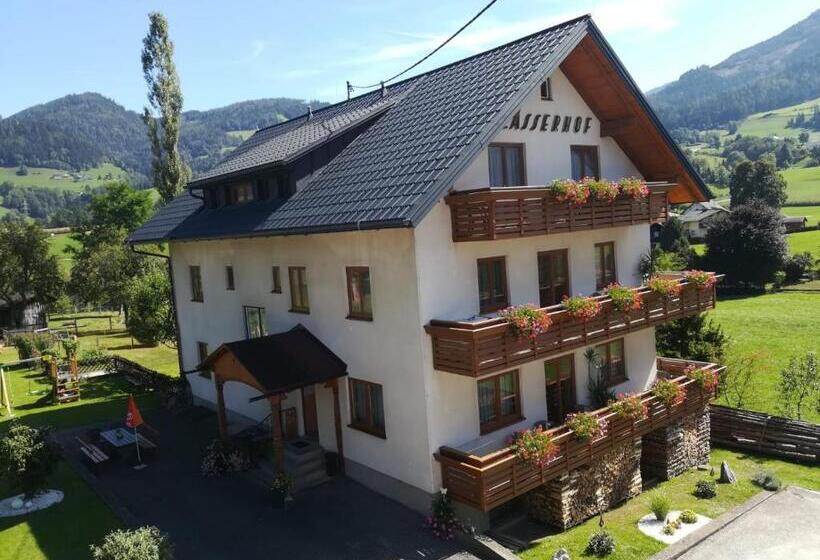 פנסיון Lasserhof