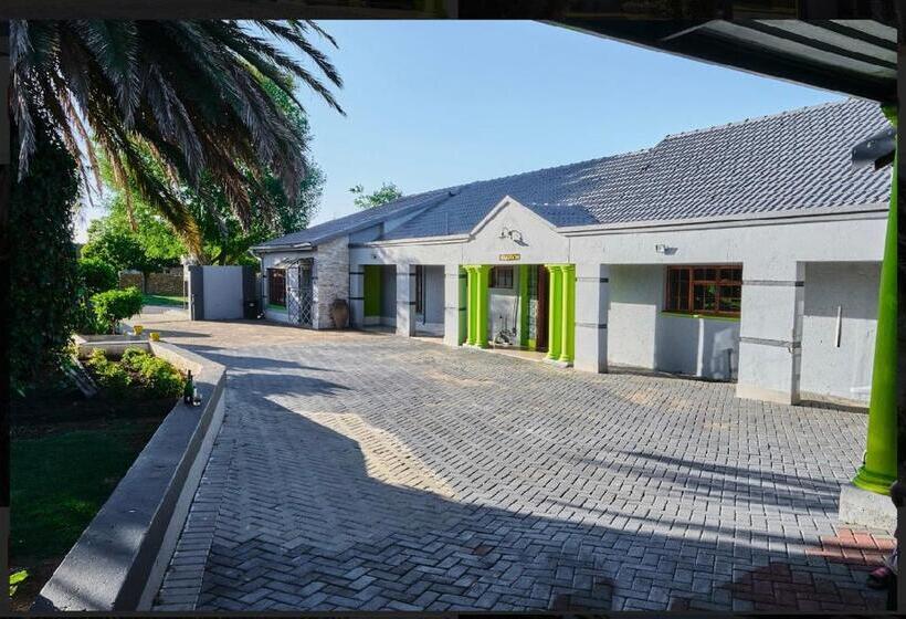 펜션 Oleratong Guest House