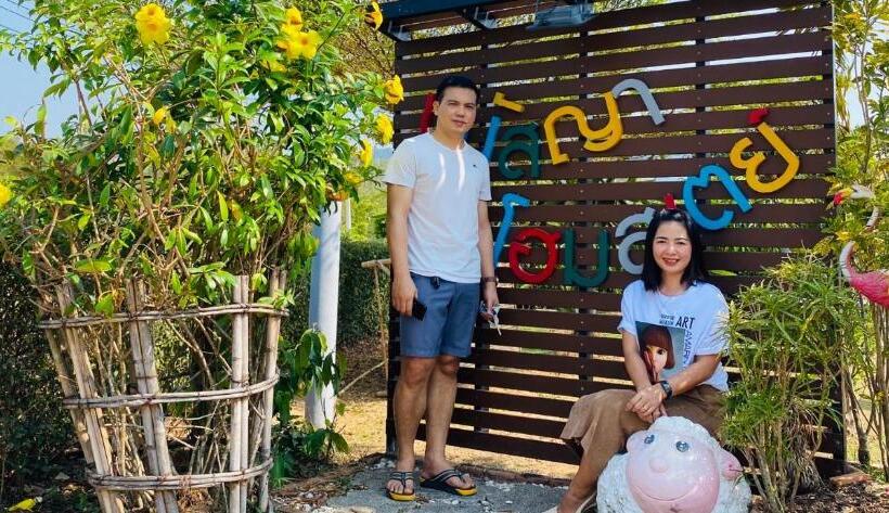 ペンション Panutsaya Homestay