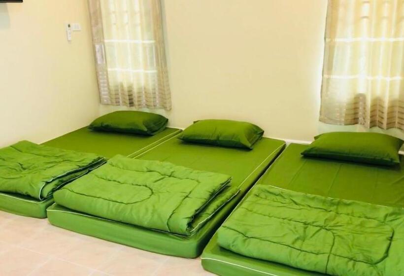 ペンション Panutsaya Homestay