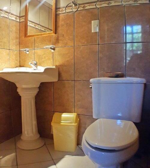 פנסיון Posada Familiar El Dorado