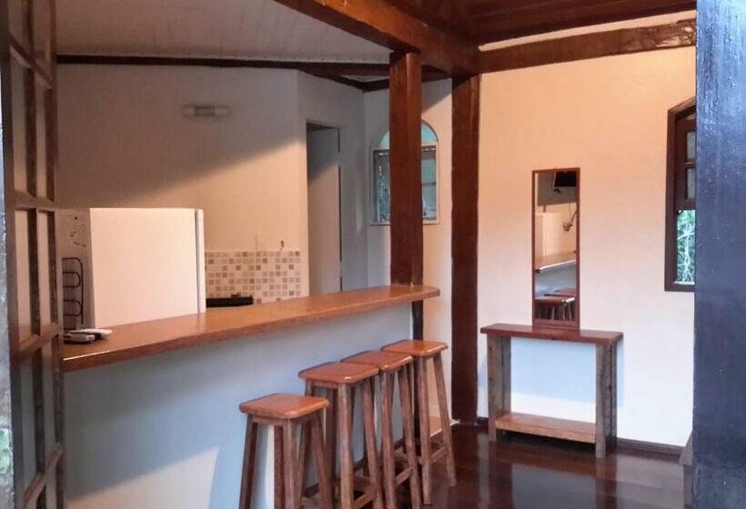 펜션 Pousada Praia Da Baleia