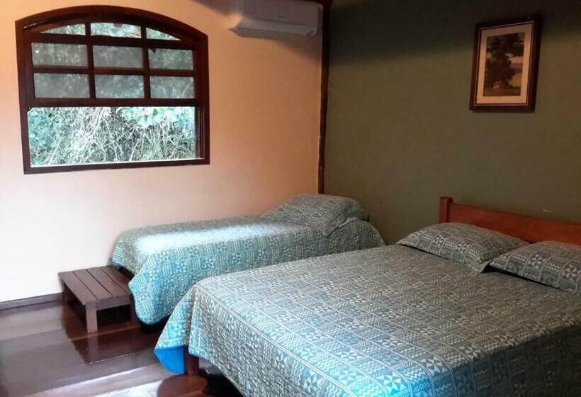 펜션 Pousada Praia Da Baleia