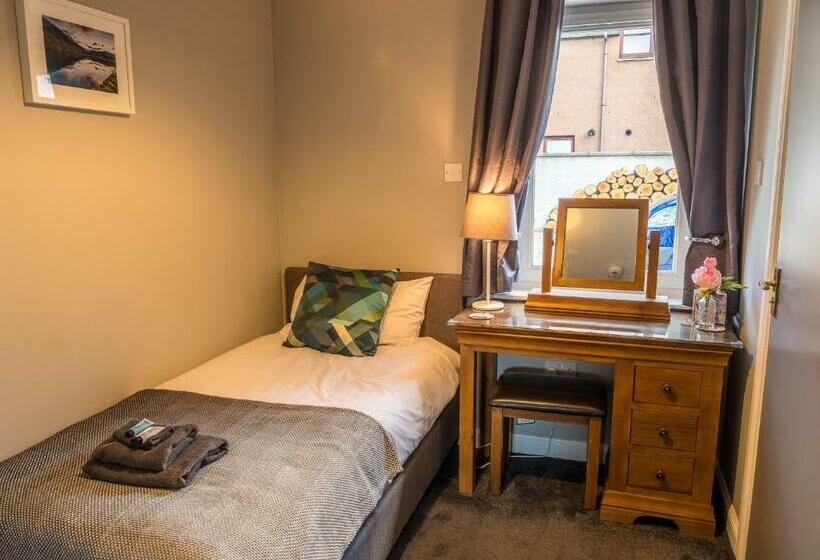 Пансион The Birches