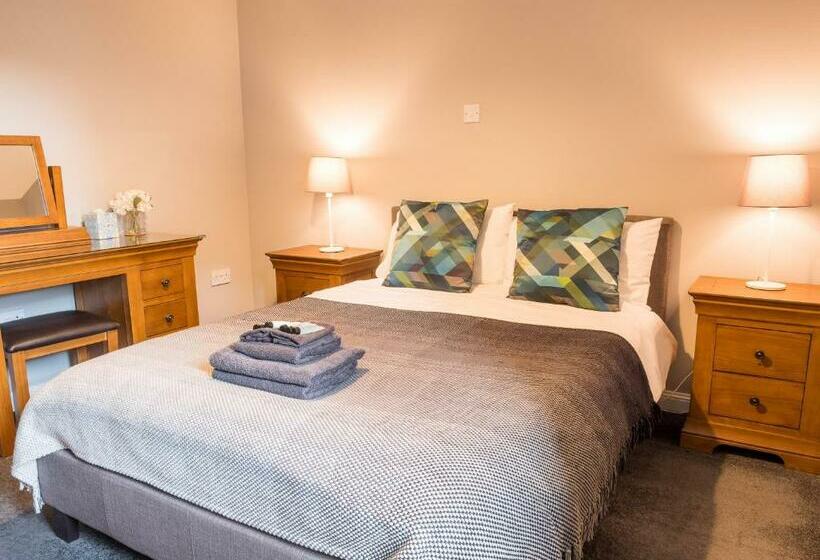 Пансион The Birches