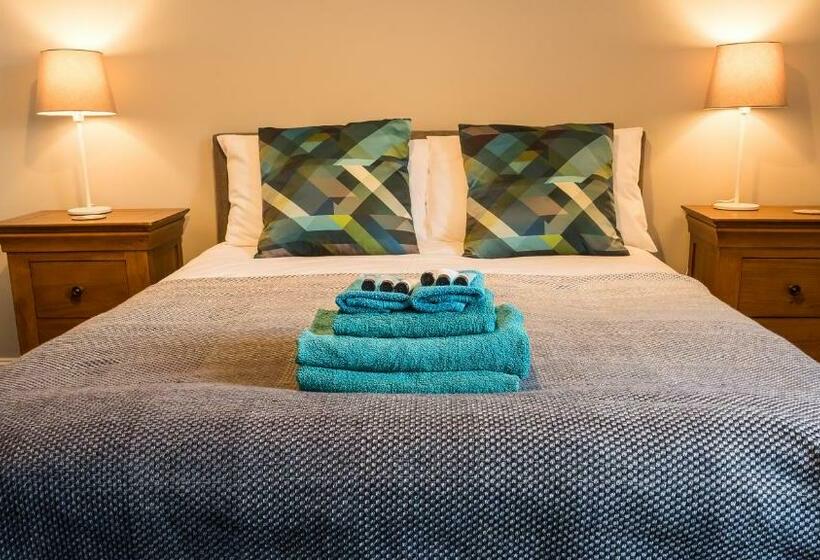 Пансион The Birches