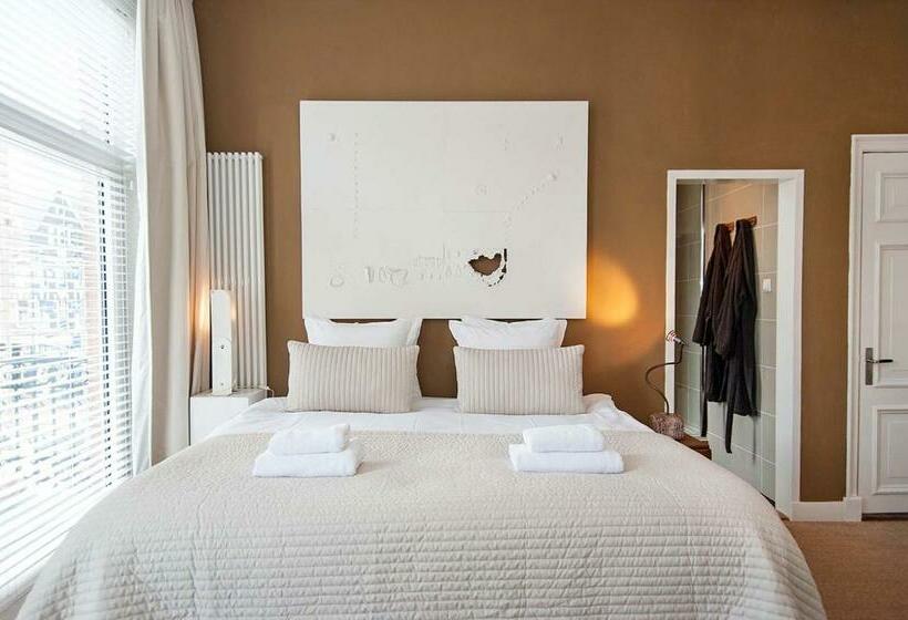 بنسيون The Market Retreat