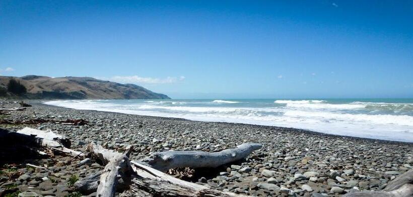 Tree House Lodge Bed & Breakfast