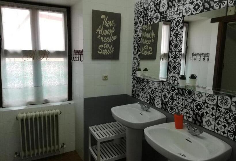 ユースホステル Refugio La Ardilla Real