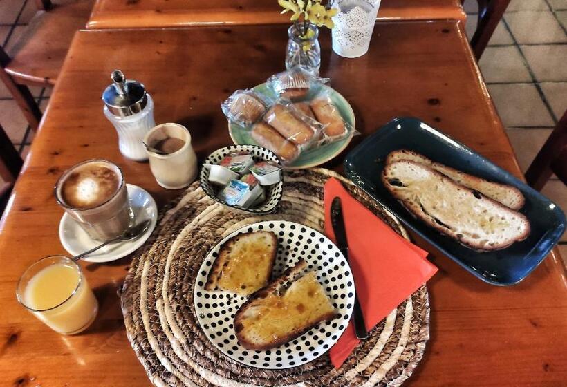 ユースホステル Refugio La Ardilla Real