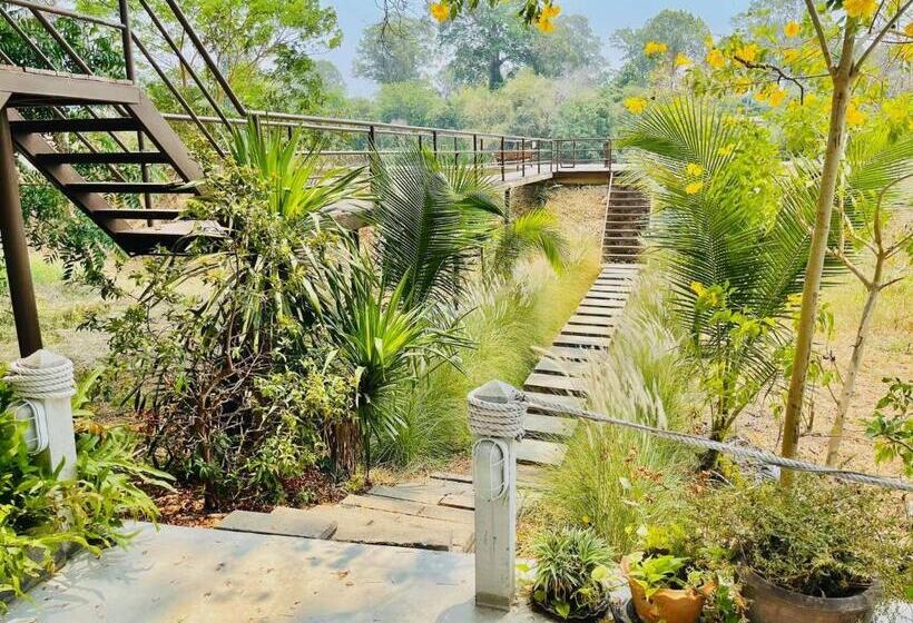 ユースホステル อยู่แพ Paestay อุทัยธานี