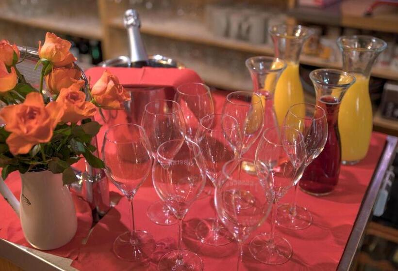 فندق صغير Zur Grossen Tanne