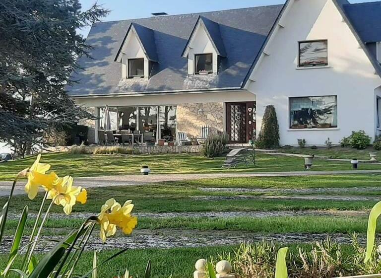 צימר Chambres D Hôtes Les Pins