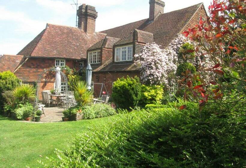 مبيت وإفطار Clayton Wickham Farmhouse