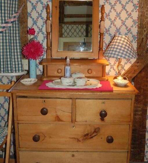 مبيت وإفطار Clayton Wickham Farmhouse