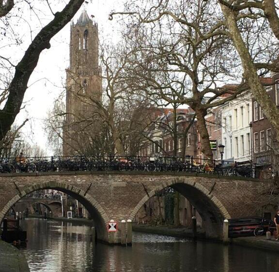 Bed and Breakfast De Verrassing