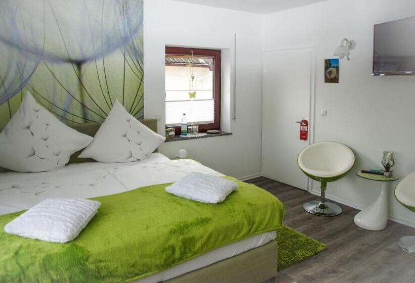 مبيت وإفطار Gästehaus Köhler