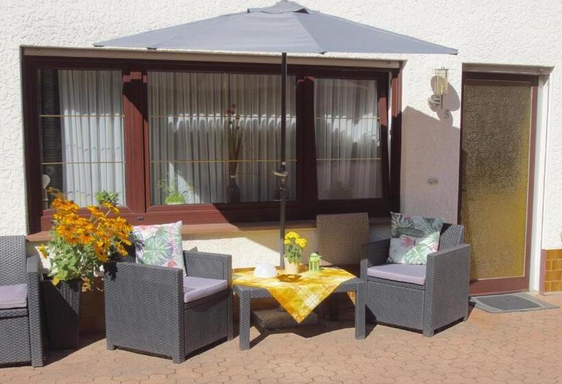 مبيت وإفطار Gästehaus Köhler