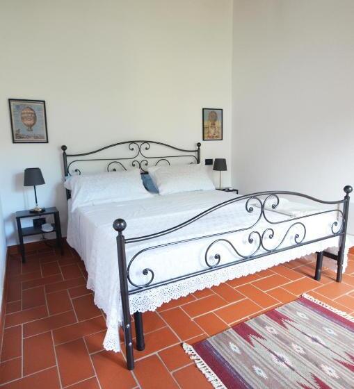 تختخواب و صبحانه La Casa Nell Aia