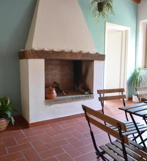 تختخواب و صبحانه La Casa Nell Aia