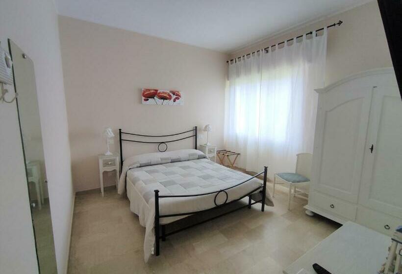 ベッドアンドブレックファースト La Mimosa Chic