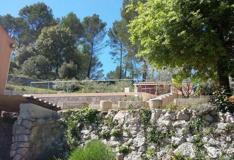 مبيت وإفطار La Roque