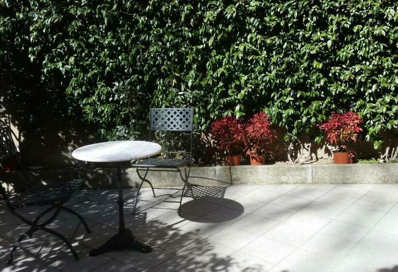 مبيت وإفطار Novecento Charming Room