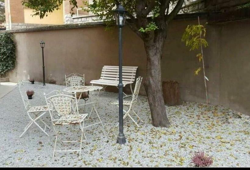 مبيت وإفطار Novecento Charming Room