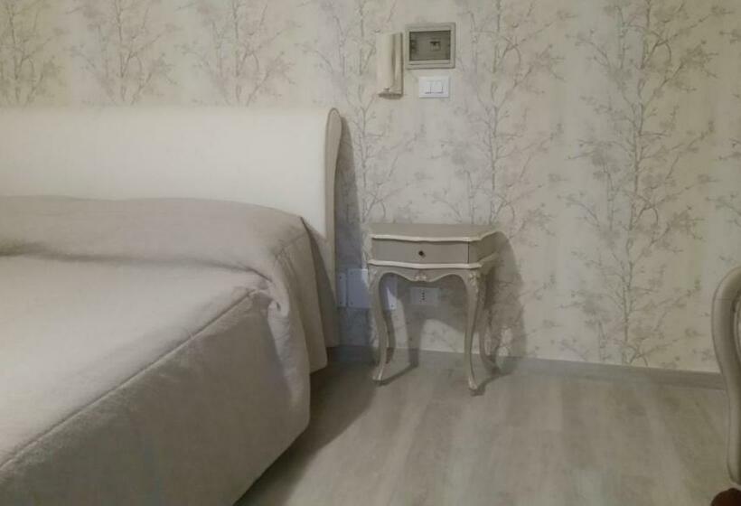 مبيت وإفطار Novecento Charming Room