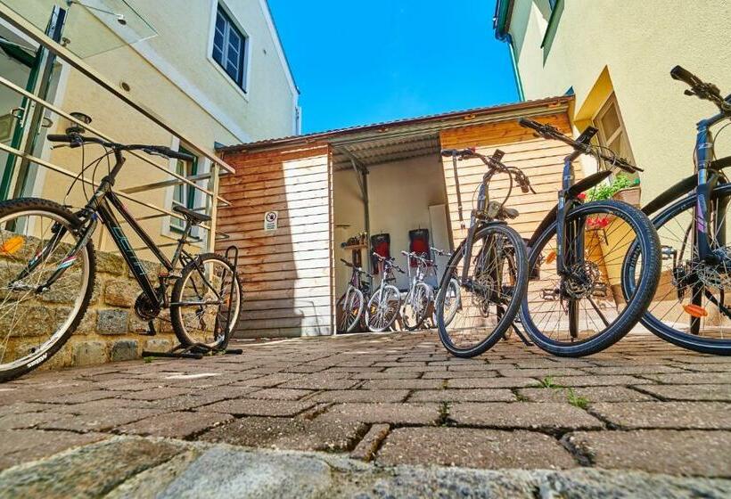 住宿加早餐  Pension Kral