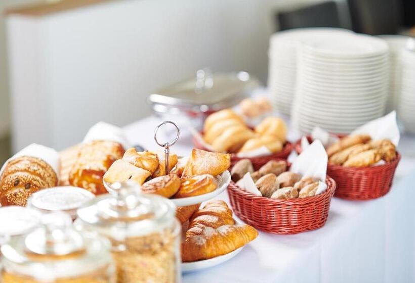 住宿加早餐  Pension Kral