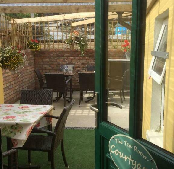 ベッドアンドブレックファースト The Old Medical Hall