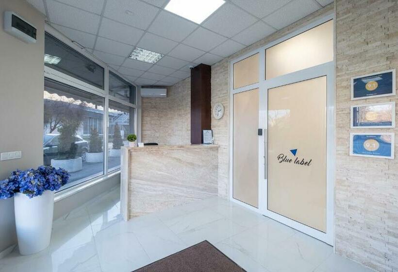 Blue Label Apart House