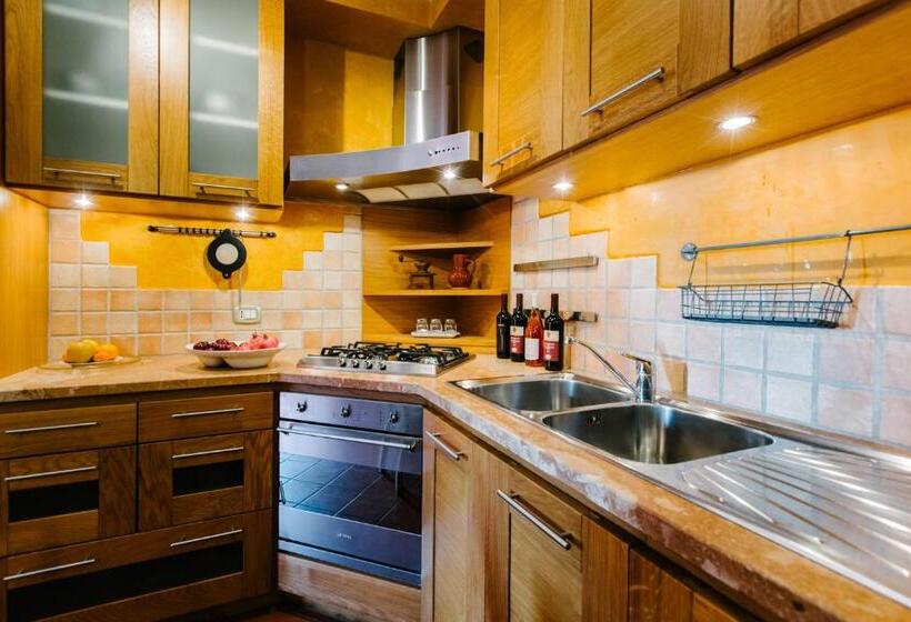 هتل Agriturismo Casa Andreina