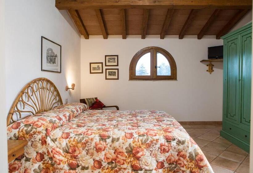 هتل Agriturismo Casa Andreina