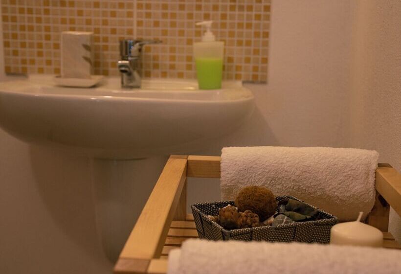 فندق Agriturismo Orto Dei Rolli