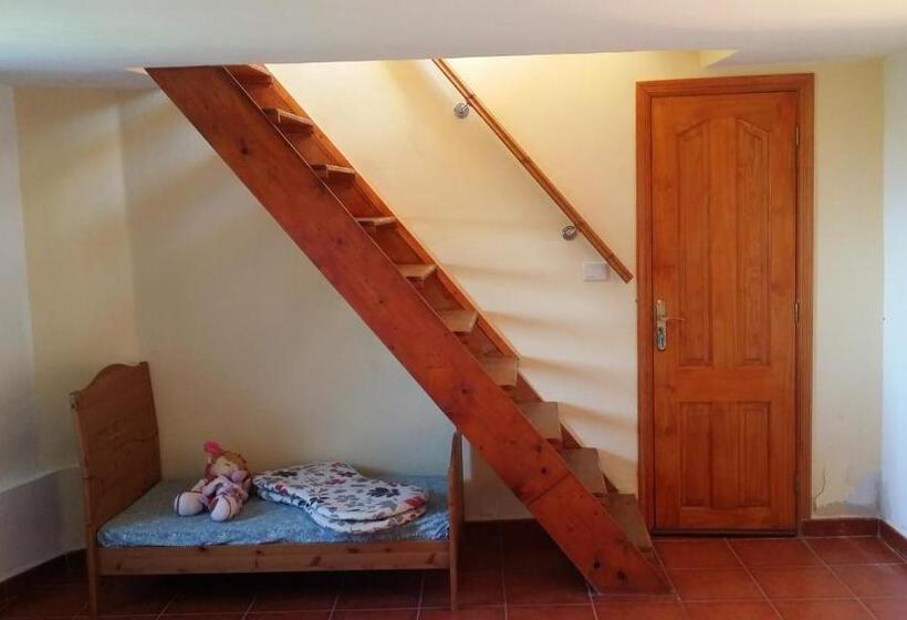 Отель Casa Rural Finca Las Dulces