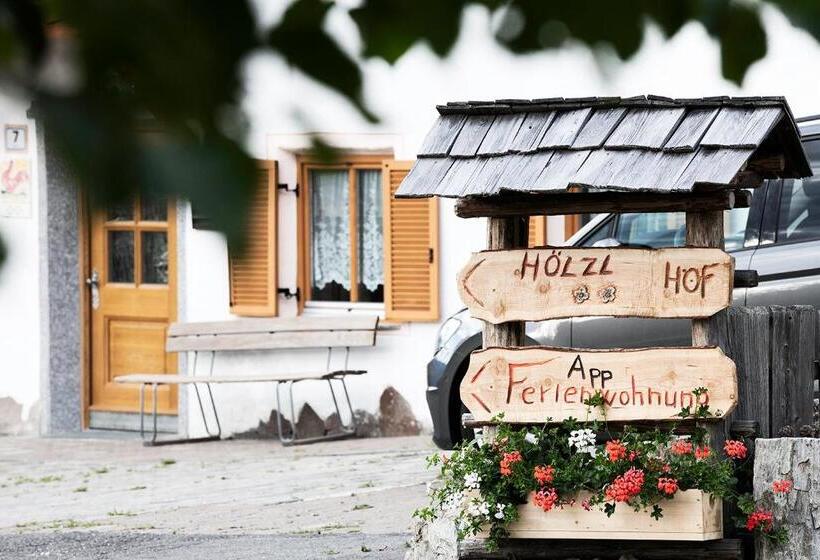 בית מלון כפרי Hölzlhof