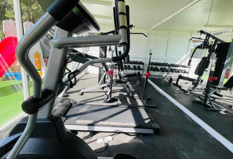 هتل The Red Farm Relais & Spa