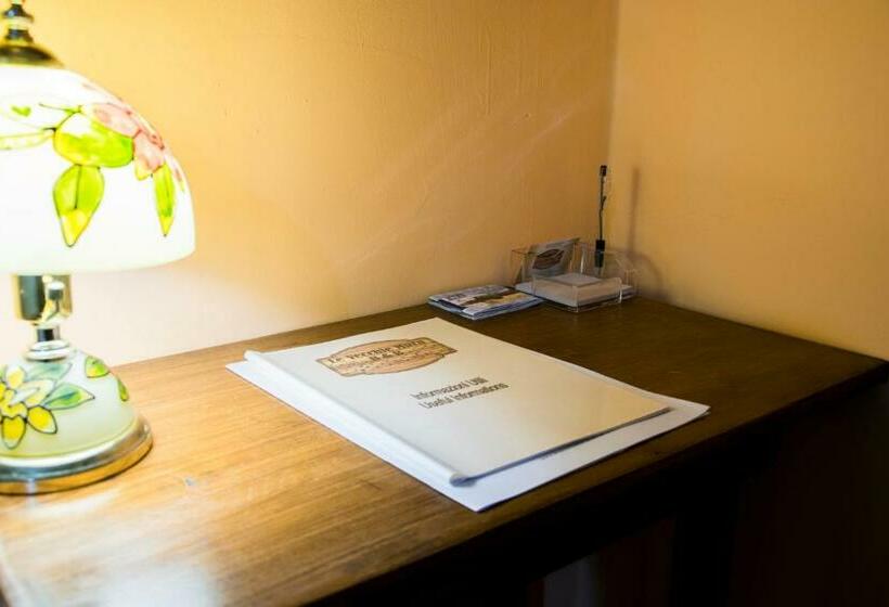 Le Vecchie Mura B & B