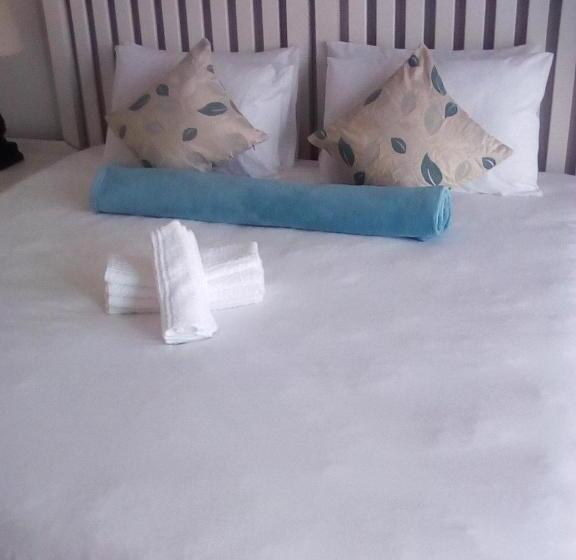 Lucolo Palace B&b   Mthatha