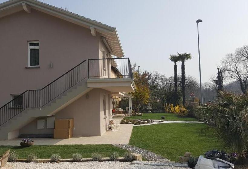 Mimosa Apartments