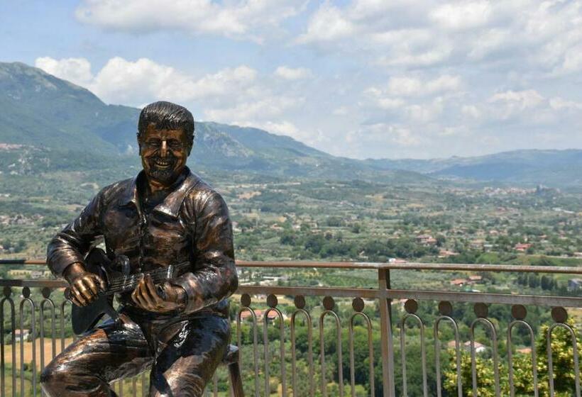 Ostello Della Gioventù Massimo Troisi