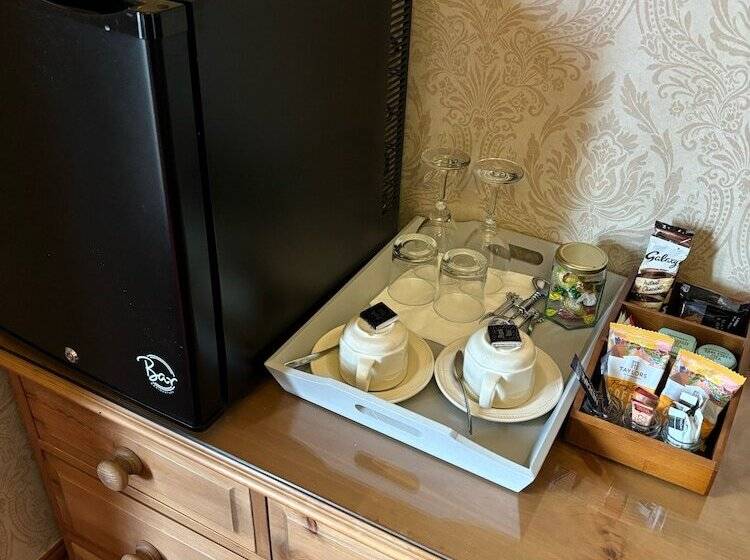 بنسيون Brooklands Guest House