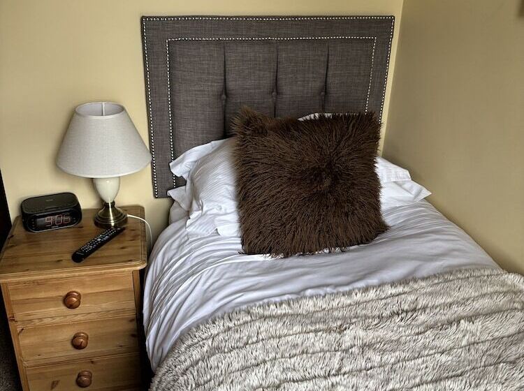 펜션 Brooklands Guest House