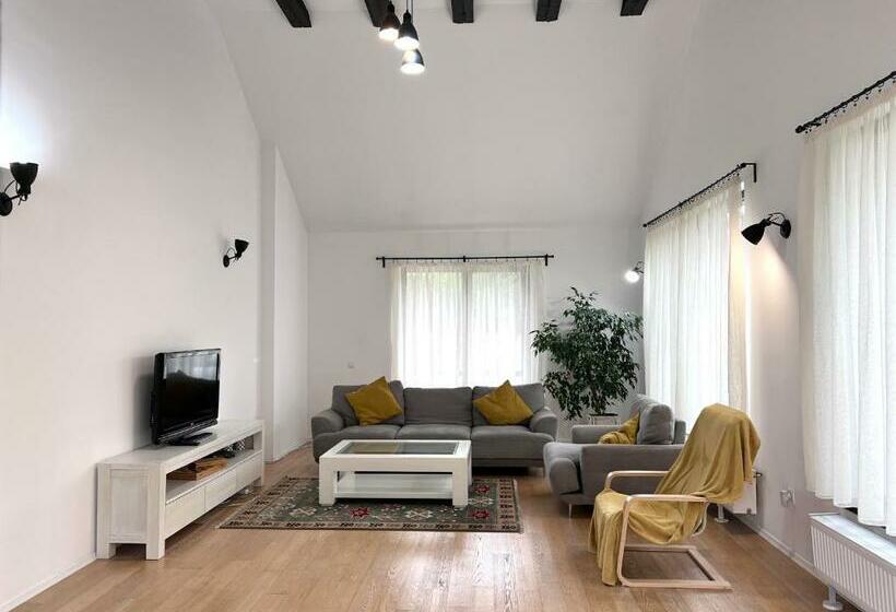 פנסיון Villa Nova