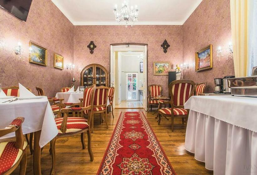 بنسيون Centercity Apartments