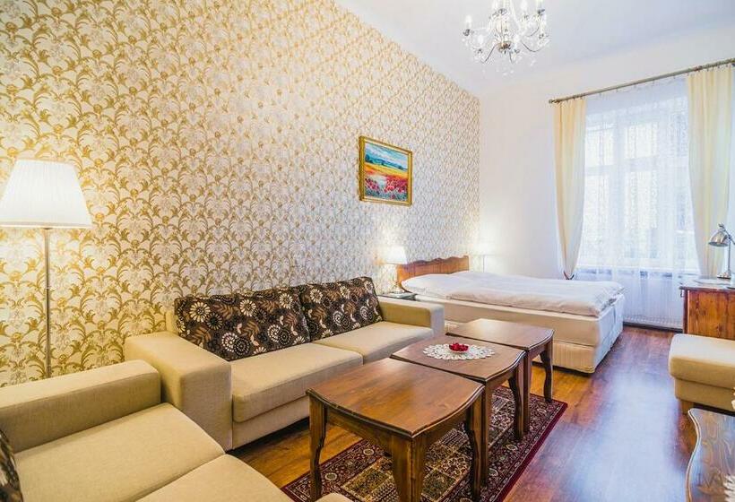 بنسيون Centercity Apartments