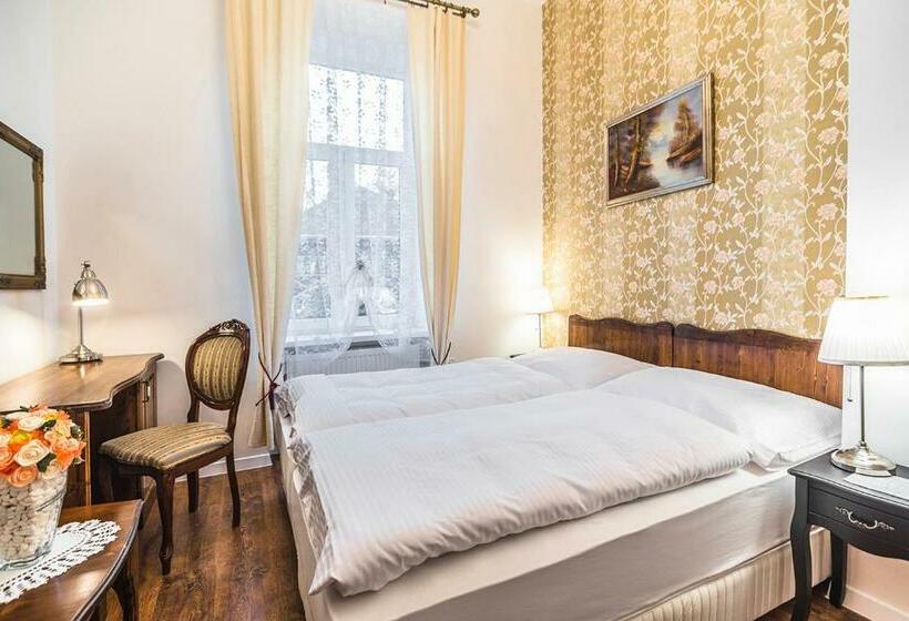 بنسيون Centercity Apartments